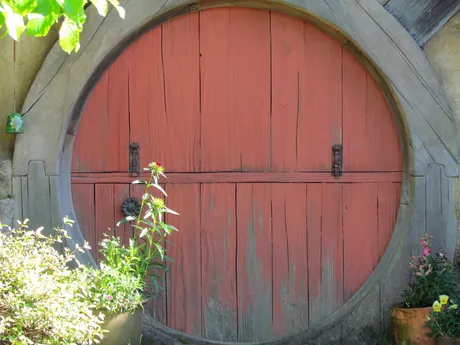 hobbit-2425852_1280.jpg